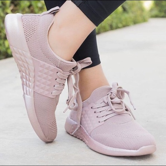 'Rosie' Flyknit Sneakers. - Picture 5 of 5